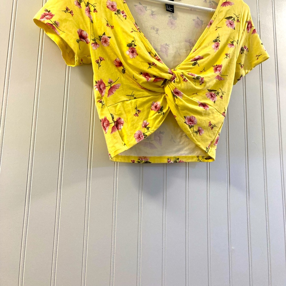 Very cute and sexy women’s top